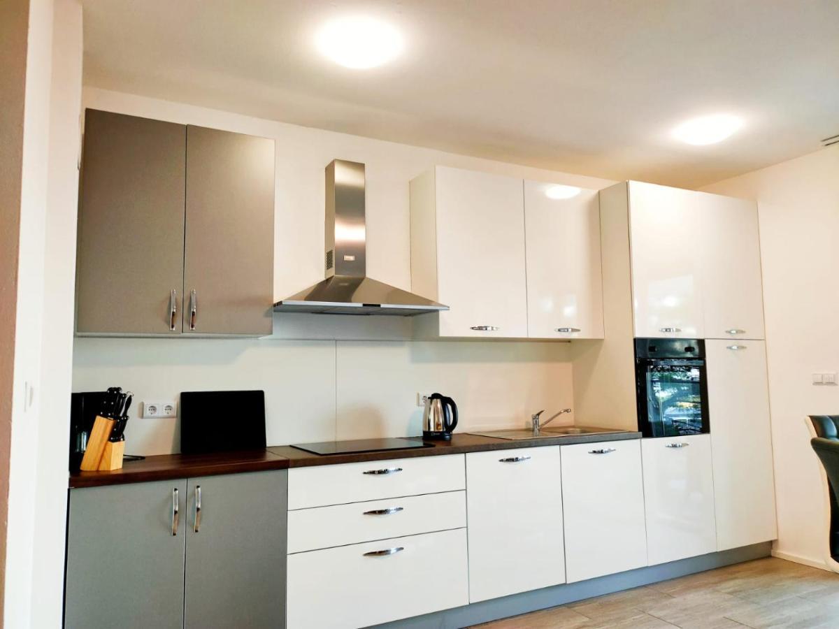 Apartmani Elin Omiš Exterior foto